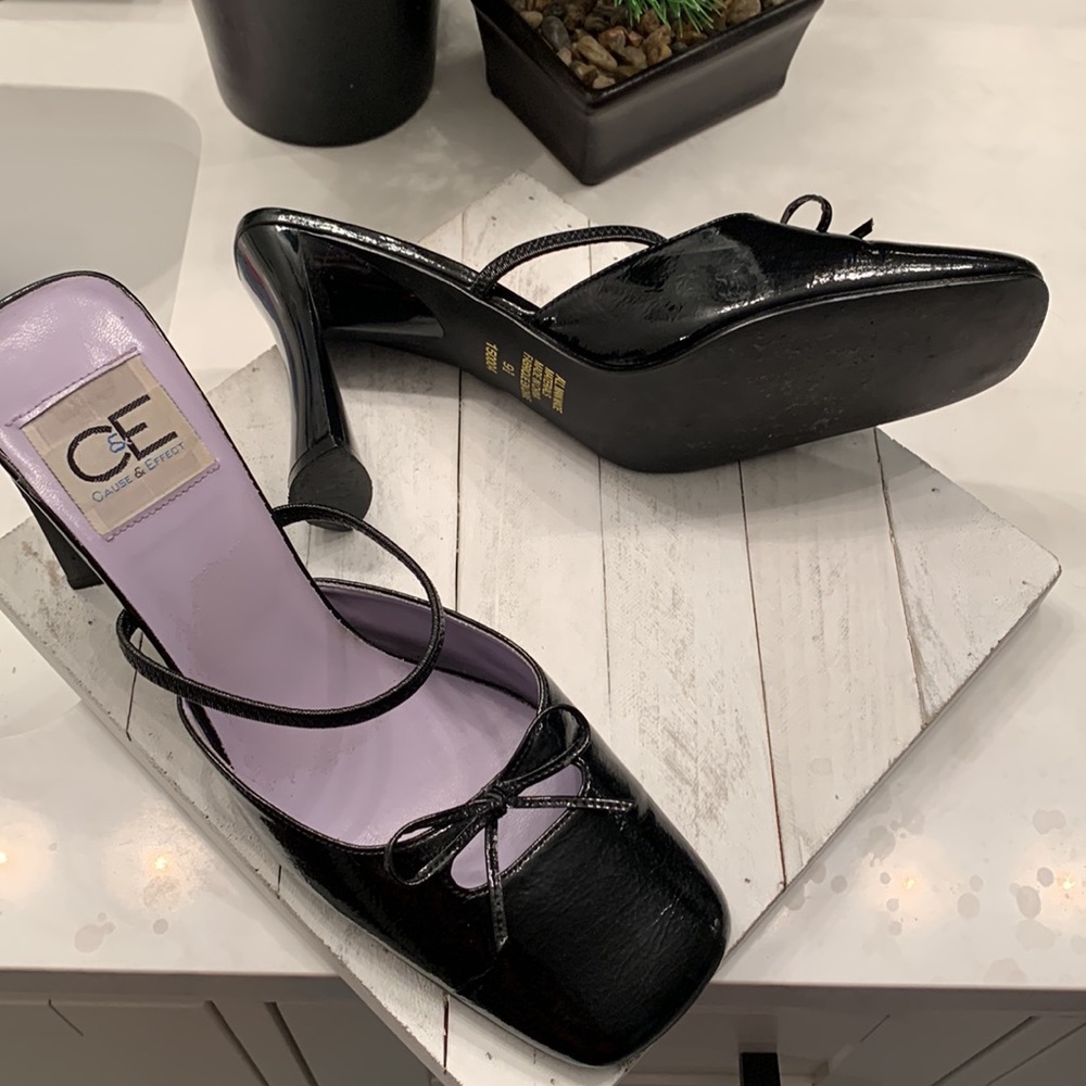 C&E Black Patent Heels Sz 9.5